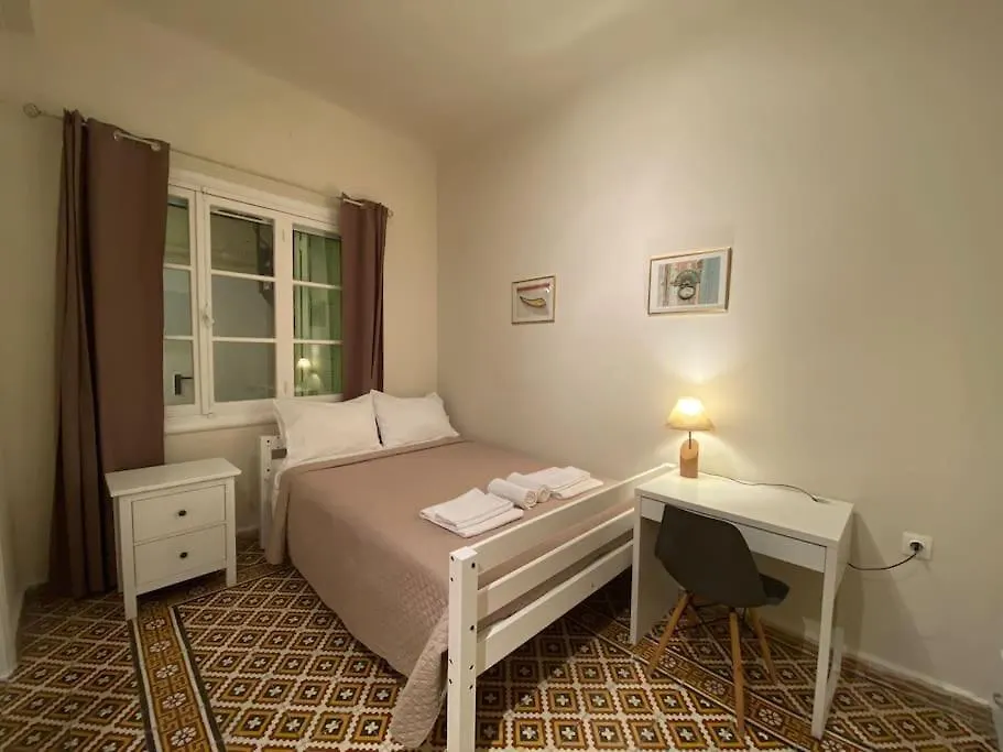 Central Apartment With Private Rooftop Terrace Heraklion